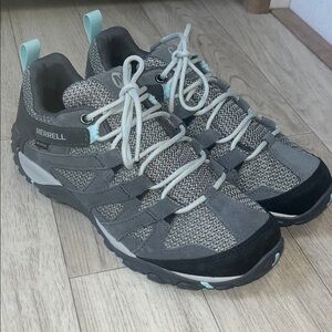 Merrell Albertsons Women's Trail Shoes Sz 8